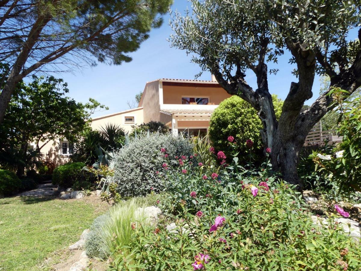 Villa Aigues Vives ブートゥナック エクステリア 写真
